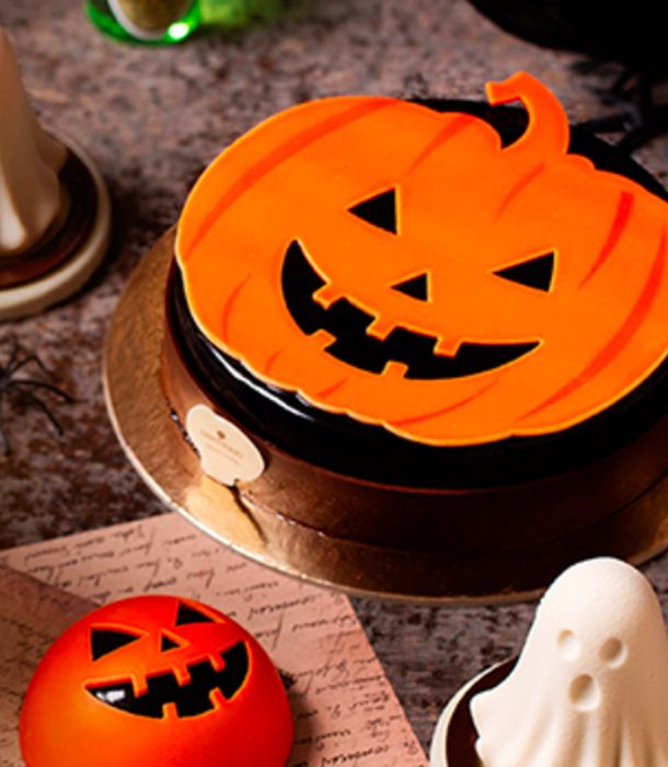 Cake Jack-O’-Lantern