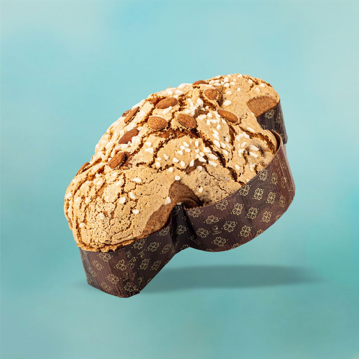 Traditional Colomba with Amaretto Liquor